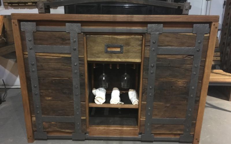 WINE COMMODE