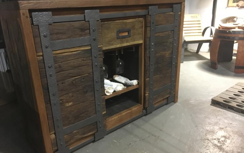 WINE COMMODE